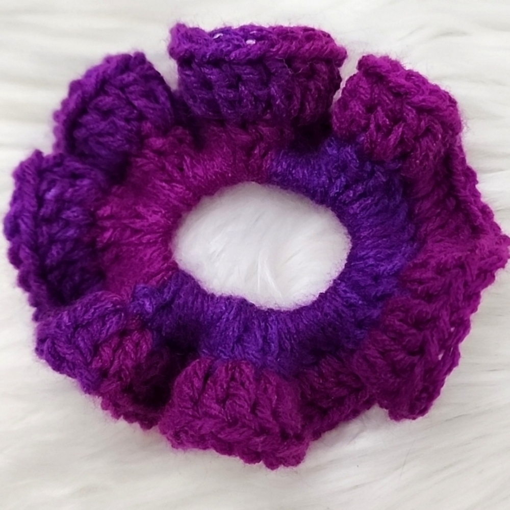 Handmade Textured Crocheted Scrunchies Ponytail Holder Hair Tie Set Of 2 - New - Picture 3 of 4